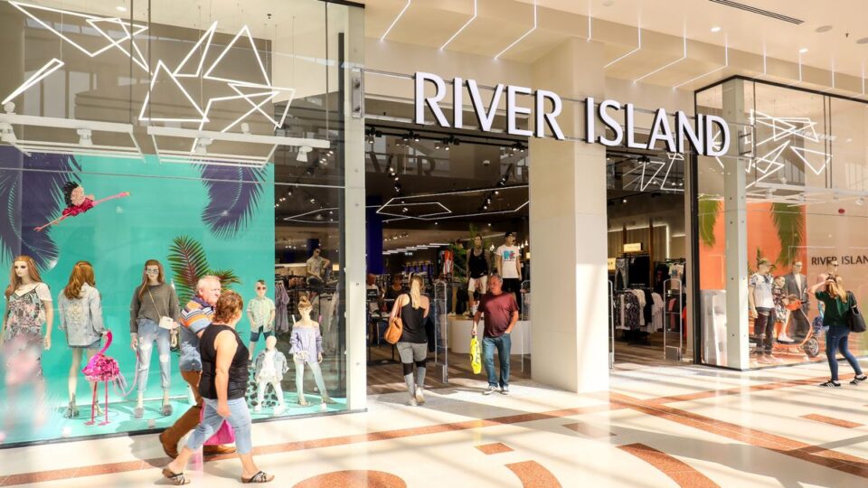 river_island_storefront-960x540